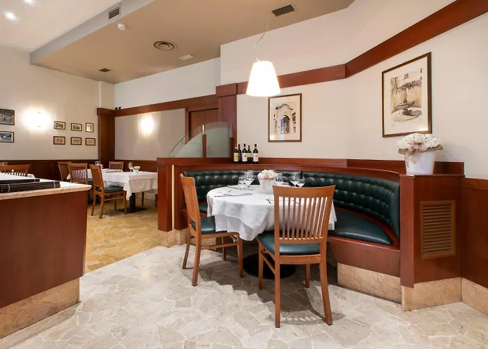 Conradi Hotell 3*